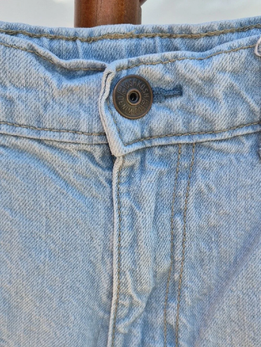 OshKosh B'gosh Light Wash Relaxed Baggy Kids's Jeans Size 10